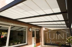 Gumax Automatic veranda sun shading in matt anthracite