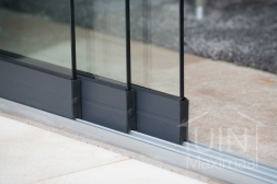 Glass sliding doors in anthracite