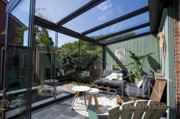 Gumax Garden room in anthracite, 4.06 metres by 2.5 metres